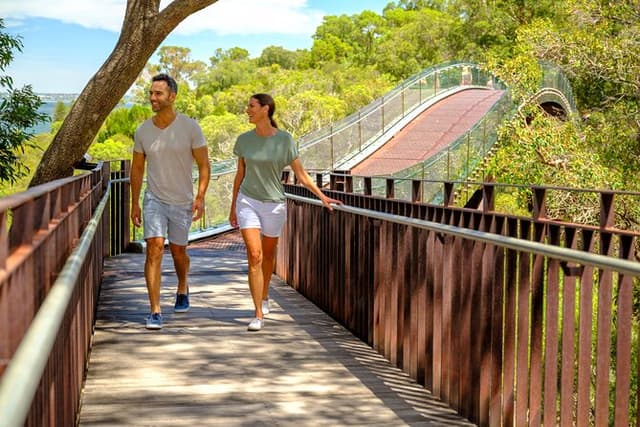 Private Perth & Surrounds Premium Day Tour