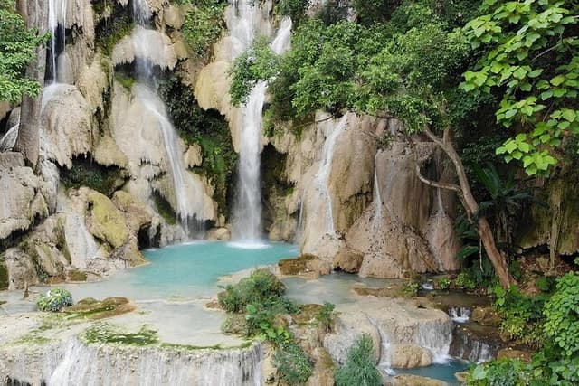 Luang Prabang Premium Cruise to Pak Ou Caves and Kuang Si Falls