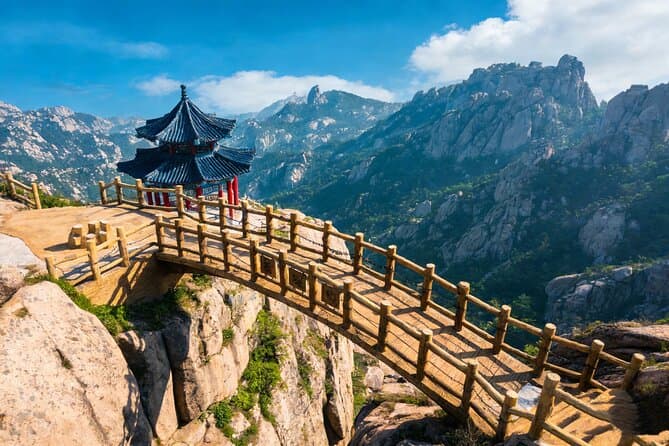 Best Laoshan Mountain Day Trips: Qingdao's Scenic Wonders
