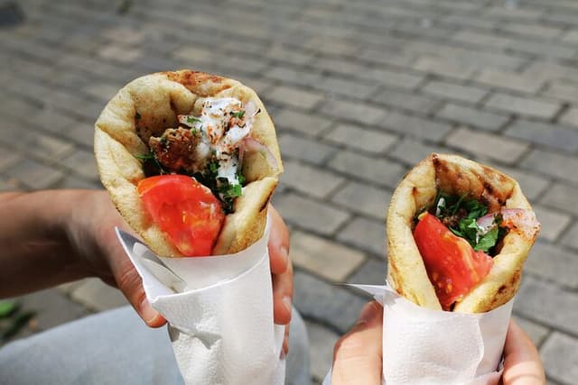 Small Group: Corfu Food Experience & Walk