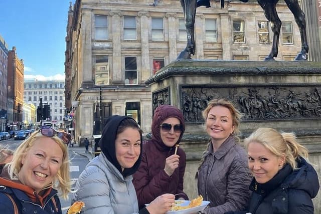 Glasgow Food Tour: Taste and Discover Local Stories