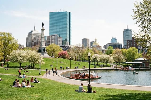 Boston Highlights: Self‑Guided Walking Tour