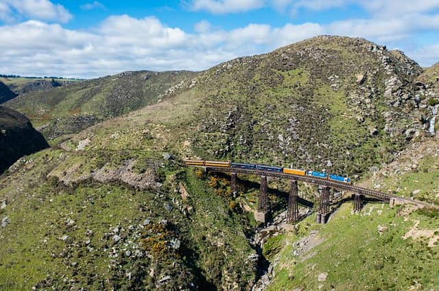 Taieri Gorge Scenic Railway Journey from Dunedin