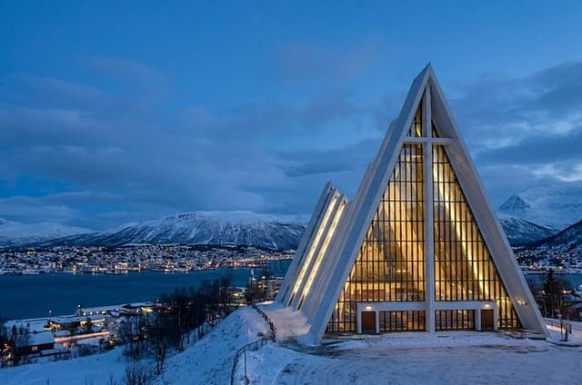 Discover Tromsø: A Self-Guided Tour