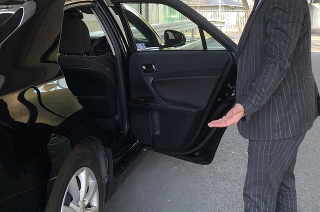 Private Airport Transfer: Kansai Airport (KIX) → Osaka City