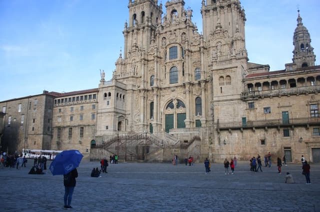 Guided Tour Historic Town with Official Guide