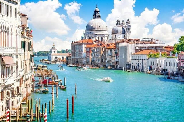 Venice from Rome: A High-Speed Escape to the City of Dreams