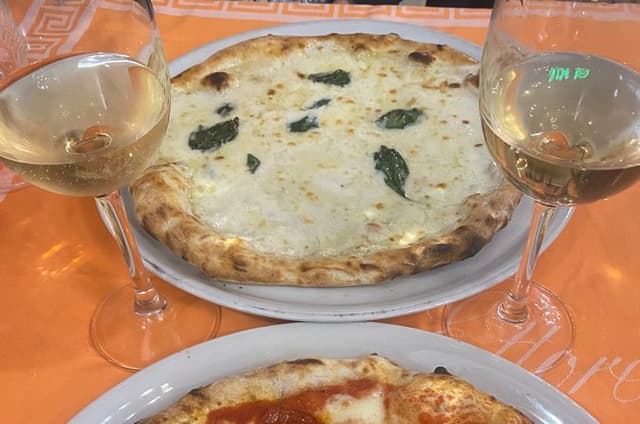 Naples Street Food Meal Experience by Car