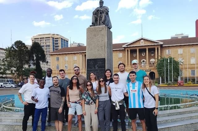 Nairobi Walking City Tour +pick-up