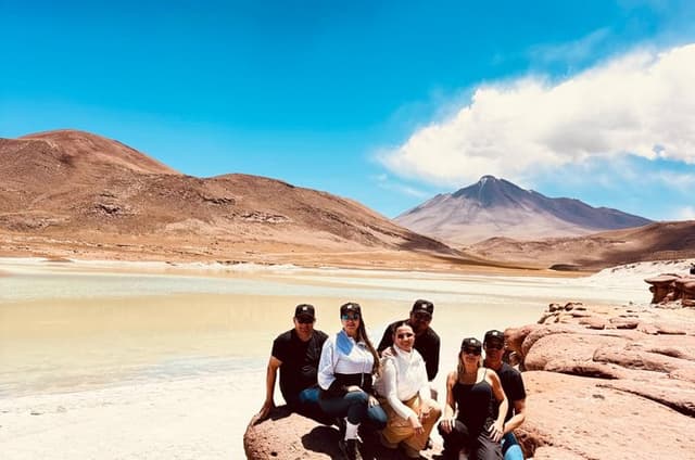 Full Day Tour to Piedras Rojas, Altiplanic Lagoons and Chaxa