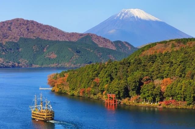 Hakone Private & Custom Day Tour with English Driver-guide