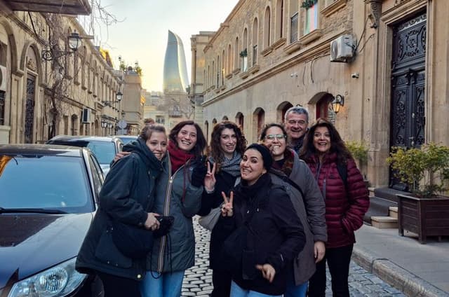 Baku: Old & Modern City Tour, Wine Tasting & Funicular Ride