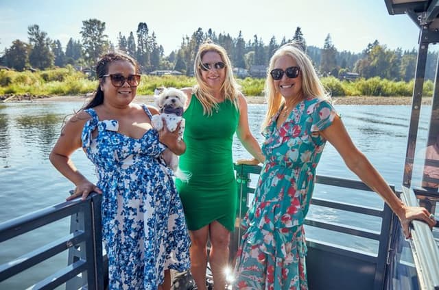 2-Hour Historic Willamette River & Island Nature Cruise