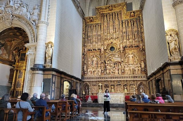 Discover the two cathedrals of Zaragoza, the Seo and the Pilar