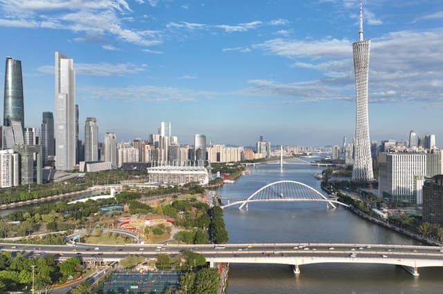 Guangzhou Premium Private Tour: Culture, Food & Pearl River