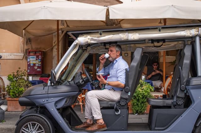 Rome City Center Customizable Private Golf Cart Tour