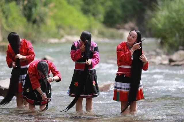Longji Rice Terraces Group Tour Long Hair Village Guilin Pickup