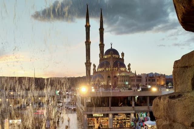Private Sharm El Sheikh Tour Soho Square Mosques and Cathedral