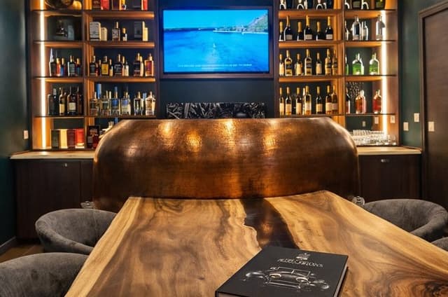 Belvedere Tour & Private Tasting