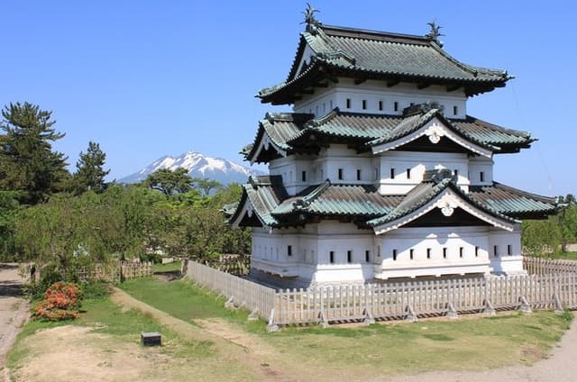 Aomori Hirosaki Highlights Half Day Private Tour with Lunch