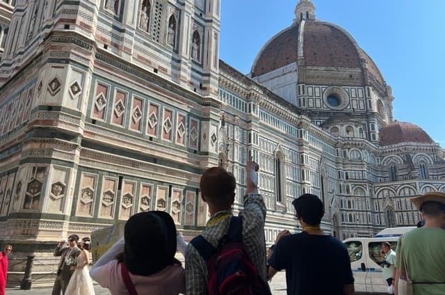 Florence: Best Of - with Tour Leader & Multilingual Audio Guide