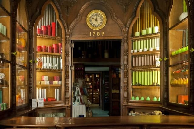 Lisbon: Old Shops, Traditions and Stories - Walking Tour