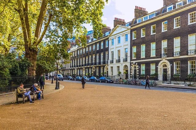 Bloomsbury Walking Tour: Hidden London & Georgian Shadows