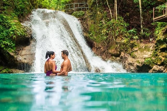 Private Blue Hole and Dunn's River Falls Tour From Negril Jamaica