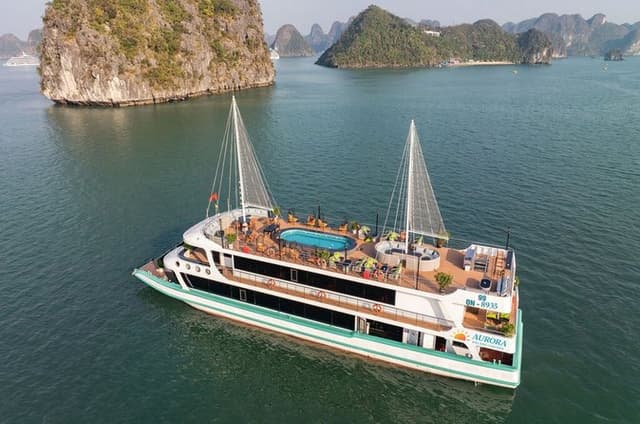 Best deal -Halong Day Cruise - lunch buffet, kayak, sunset party