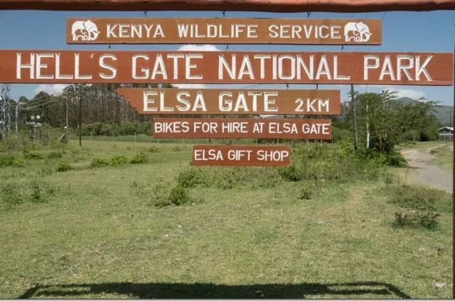 Day Trip to Hell's Gate & Optional Boat Ride at Lake Naivasha