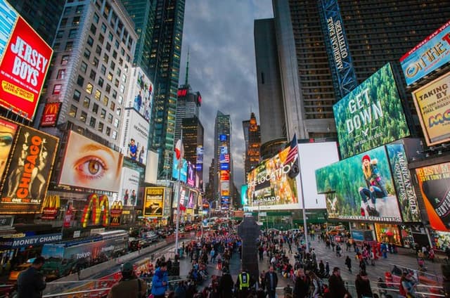 250th Celebrate: New York, D.C, Niagara Falls & Boston 7-Day Tour