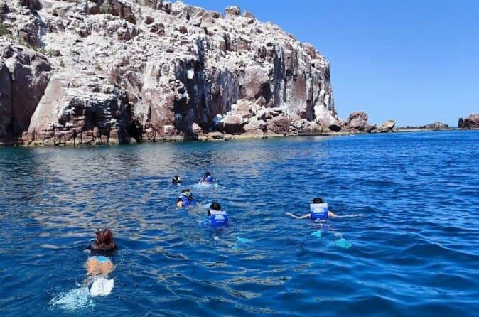 Isla Espiritu Santo Tour