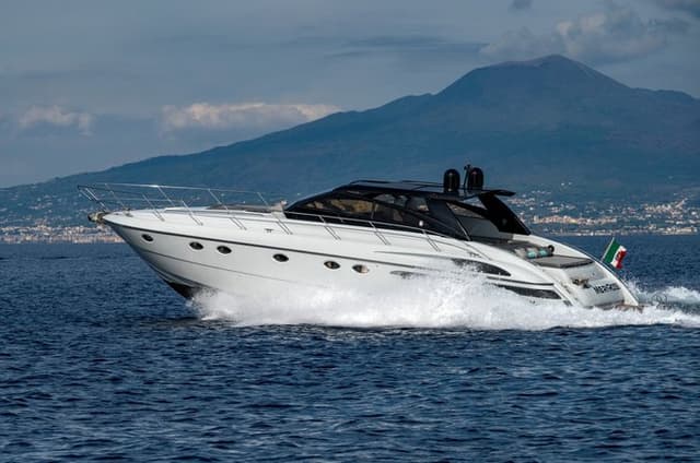 A Classy Capri Tour: a day on a luxury private yacht