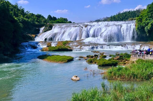 Private Tour to Guiyang Huangguoshu Waterfall with Lunch