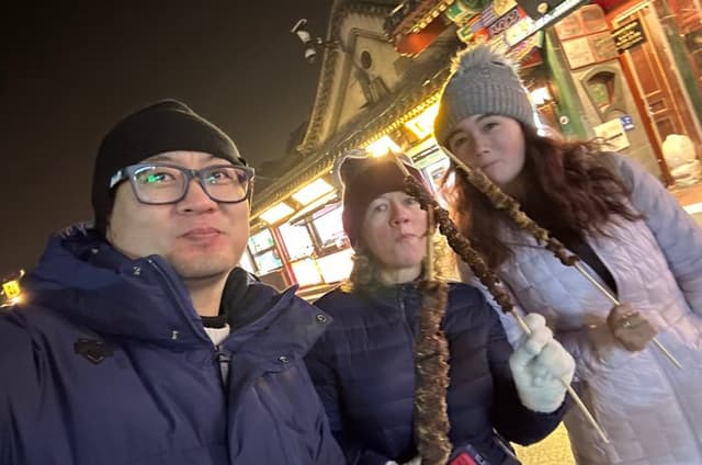 Old Beijing City Night Walking Tour & Street Food & Beers Tasting