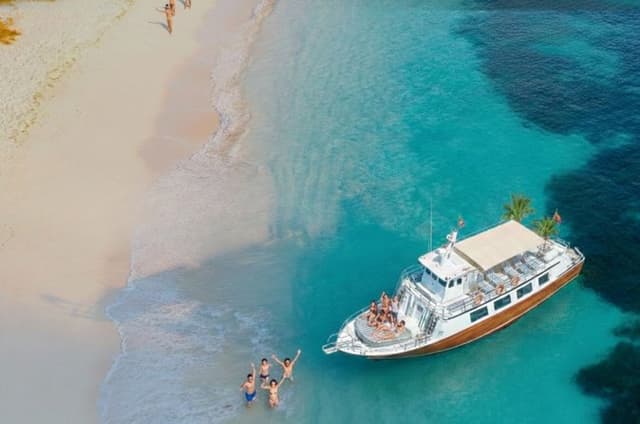 Ibiza: Formentera All-Inclusive, Es Vedra & Sunset Party