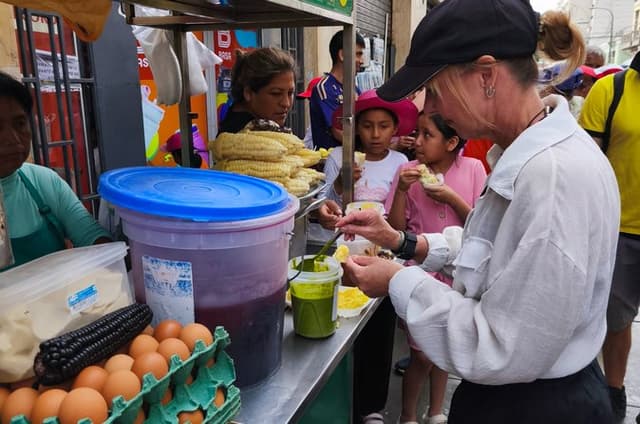 “Lima gastronomic tour: local market and authentic flavors”