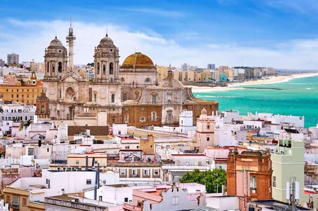 Full Day Private Tour to Cadiz and Jerez