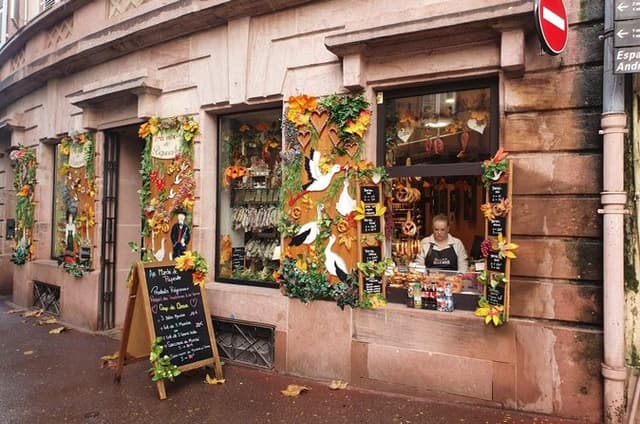 Colmar walking tour with tasting