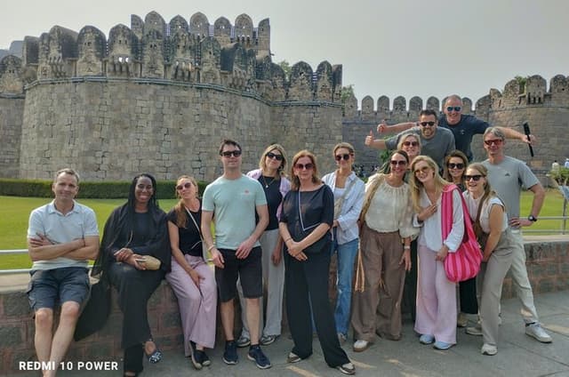 Hyderabad : A Private Heritage & Cultural Tour by Car with Lunch