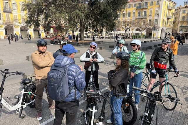 Guided tour of Nice by electric bike