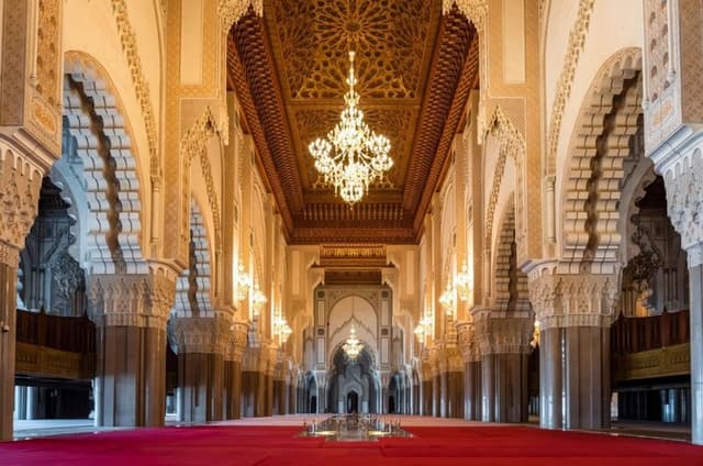 Casablanca Tour with Hassan II Mosque Ticket & with lux vehicule