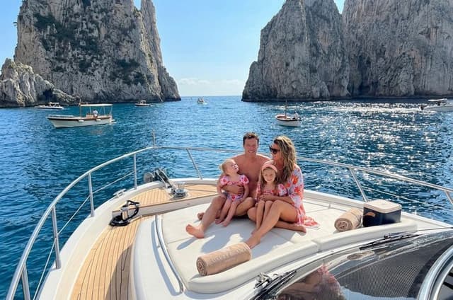 Capri All Inclusive Semi-Private Boat Tour with City Visit
