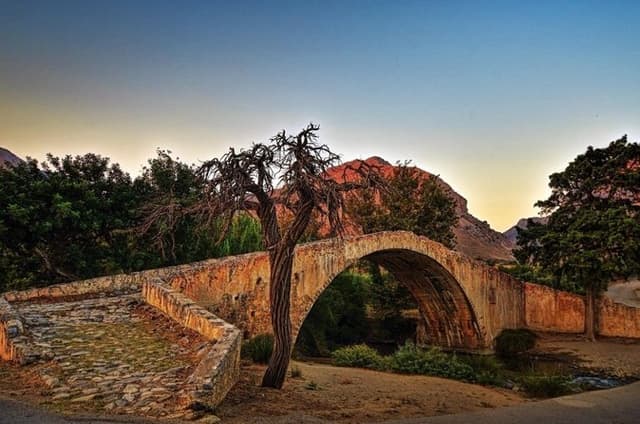 Explore South Coast Rethymno - MINI VAN SAFARI with Pic-Nic