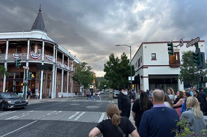 Flagstaff Haunted Walking Tour: Spooky Nighttime Adventures