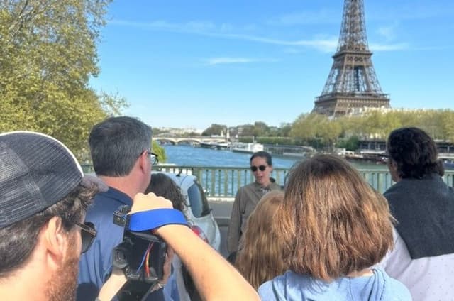 Private Half Day Walking and Metro Tour Paris