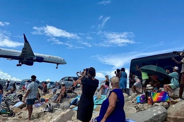 Sint Maarten Beach Hopping Mullet Bay and Maho Adventure