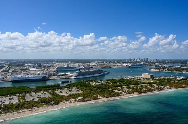 Sunset Helicopter Tour Hollywood Beaches and Port Everglades