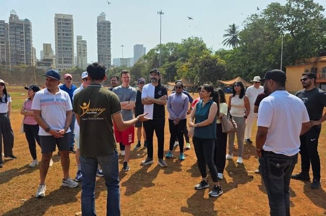 2025 Award Winning: Mumbai City Highlights Half Day Tour