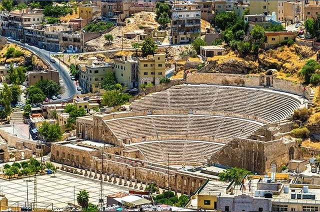 Private Amman City Sightseeing with Optional Arabic Mezze Lunch and Turkish Bath
